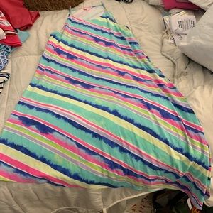 Size small beach cover up LIke new Lilly Pulitzer